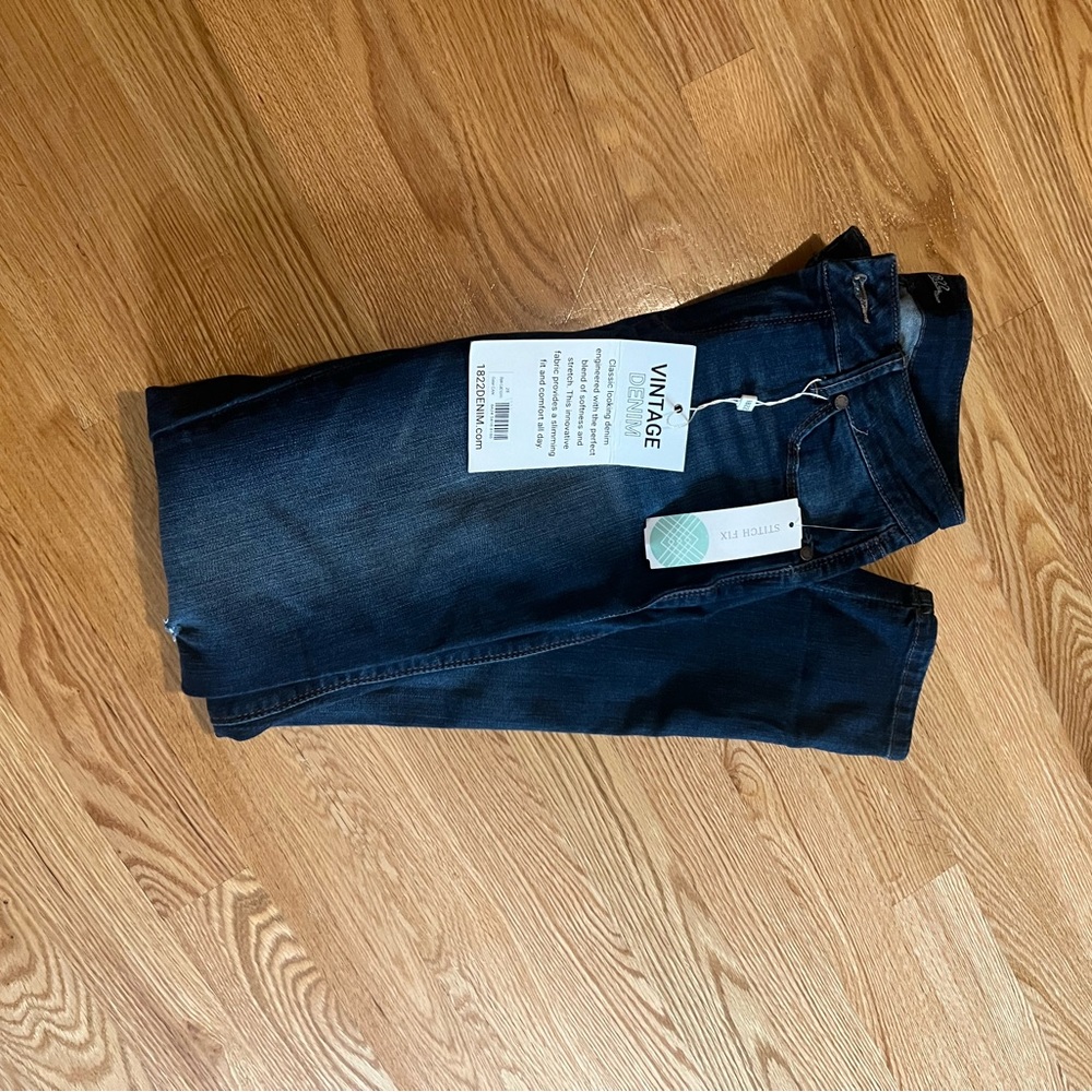 1822 denim Berlin girlfriend distressed jeans